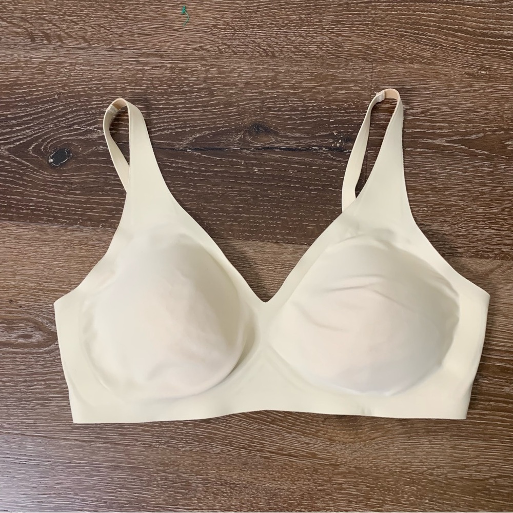 Knix Womens revolution v neck wire free bra M+ 34D/DD